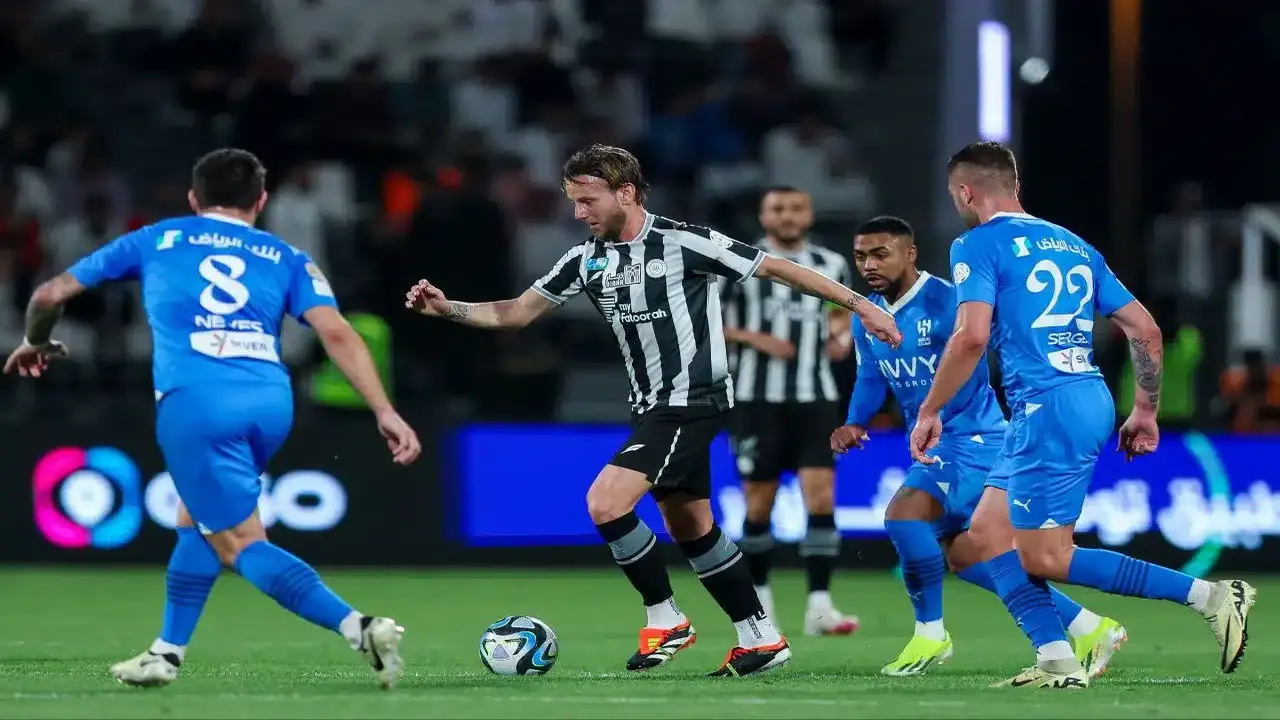 طرد محترف نادي الشباب من الدوري السعودي بعد ارتكاب تصرف غير لائق